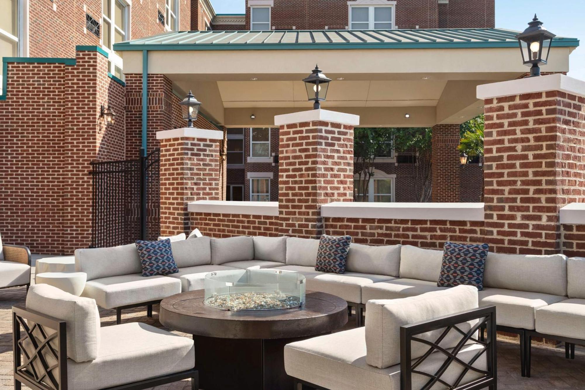 Hampton Inn Columbia-Downtown Historic District Exterior photo